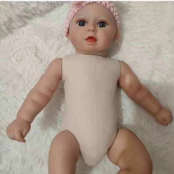 17 inch Beautiful Baby Doll - Picture 4 of 14